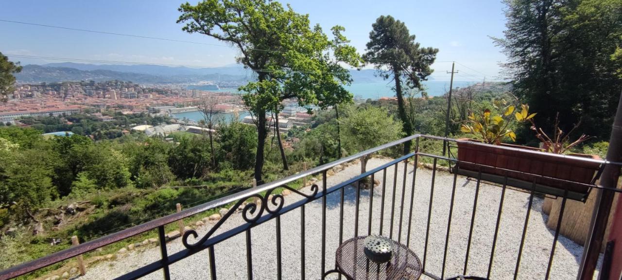 Agriturismo Belvedere 9 Специя Экстерьер фото